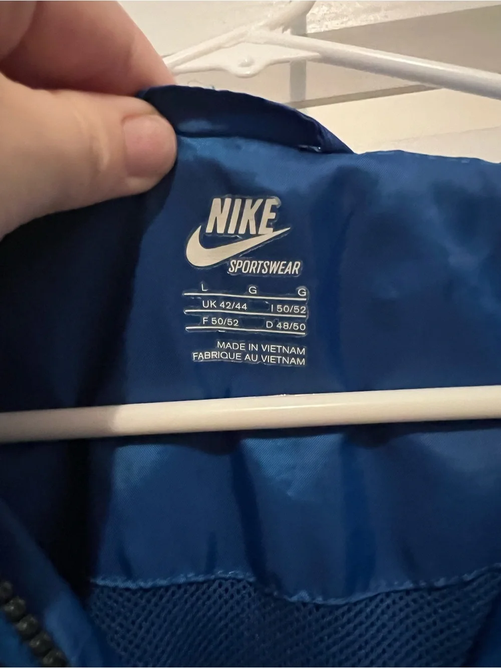 Nike Men’s USA Blue & Black Hooded Windbreaker Jacket
